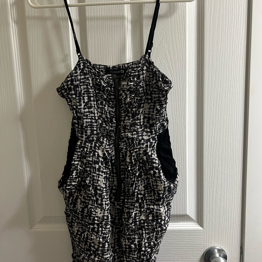 Forever 21 Monochrome Patterned Mini Dress